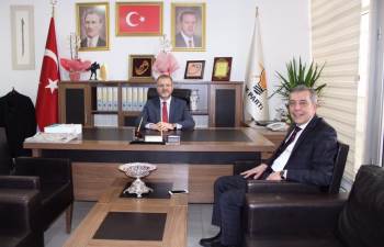 Baro Başkanı Ahmet Atam’Dan Başkan Ceyhun’A Tebrik Ziyareti
