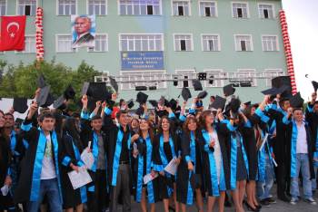 Başkan Demirci: "Öğrencilere Hizmetimiz Devam Ediyor"
