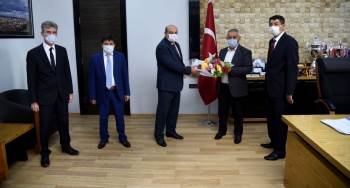 Başkan Zeybek: "Esnaflık Kültürünün Devam Etmesi İçin Desteğe Hazırız"
