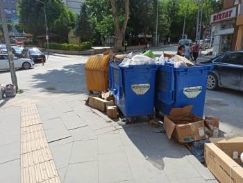 Bilecik’Te 2 Gündür Toplanmayan Çöpler Bugün Toplanacak
