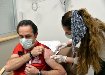 Bilecik’Te 3 Bin 843 Kişiye Coronovac Aşısı Yapıldı
