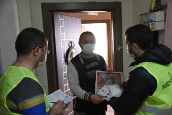 Bilecik’Te Kapı Kapı Gezerek 110 Bin Maske Dağıttılar
