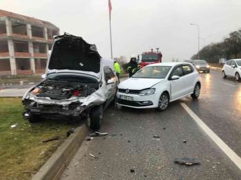Bilecik’Te Meydana Gelen Trafik Kazasında 1 Kişi Yaralandı
