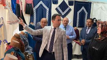 Bolvadin’De Açılan Giyim Üretim Sergisi Büyük İlgi Gördü
