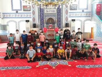 Camide Bakkal Projesi Çocukların Gönlünü Fethediyor
