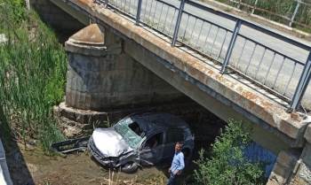 Çavdarhisar’Da Trafik Kazası: 3 Yaralı
