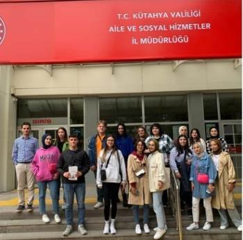 Dpü Şaphane Meslek Yüksekokulu Öğrencilerinden Bilgi Ve Beceri Arttırma Gezisi
