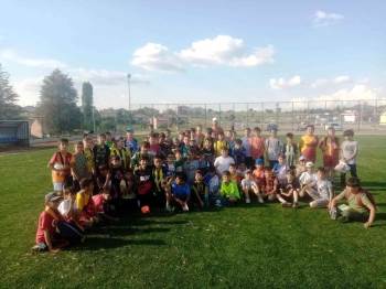 Emet Belediyesinin Yaz Futbol Okulu Başladı

