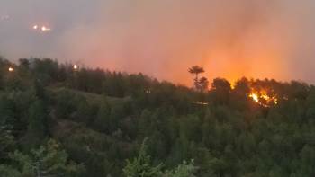 Emet’Te Orman Yangını Büyüyerek Devam Ediyor
