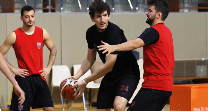 Eskişehir Basket hız kesmiyor!