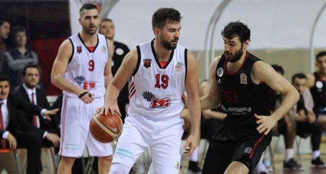 Eskişehir Basket son saniyede gelen 3 sayı ile yıkıldı!