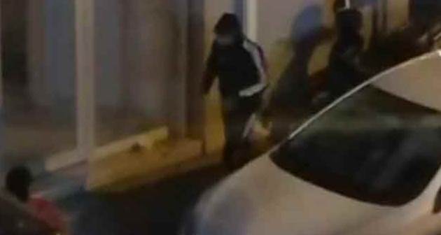 Eskişehir'de acemi hırsızlar kameraya yakalandı   
