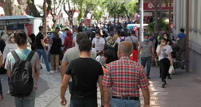 Eskişehir'de bayram öncesi vatandaş da esnaf da dertli!