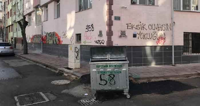 Eskişehir'de duvarlar karalama defterine döndü!