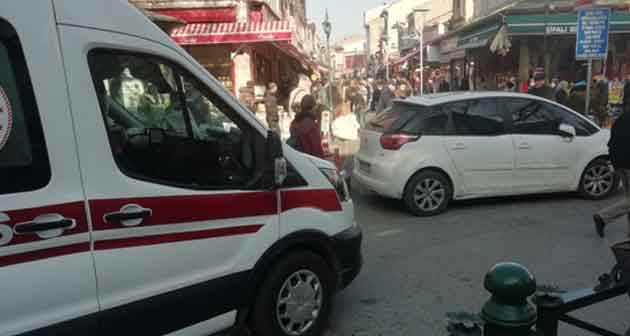 Eskişehir'de duyarsız sürücü ambulansa yol vermeyince...