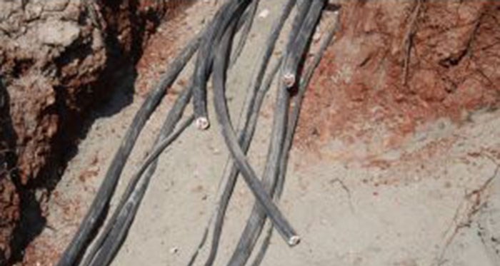 Eskişehir'de elektrik kabloları çalındı