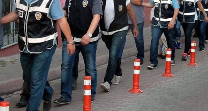 Eskişehir'de FETÖcü 5 polise şok baskın!
