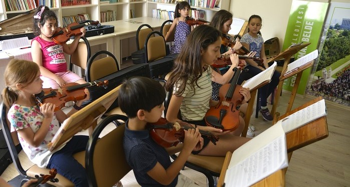 Eskişehir'de geleceğin müzisyenleri yetişiyor
