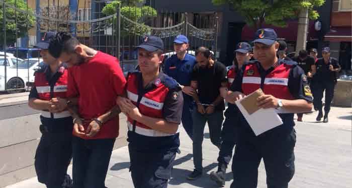 Eskişehir'de hırsızları "stop farı parçaları" yakalattı