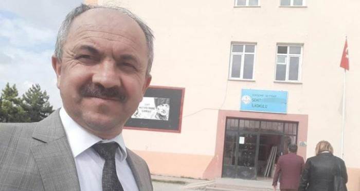 Eskişehir'de ilkokul müdüründen tepki çeken mesaj