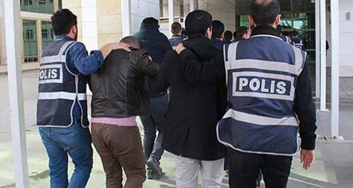 Eskişehir'de izinsiz bildiriye 10 gözaltı