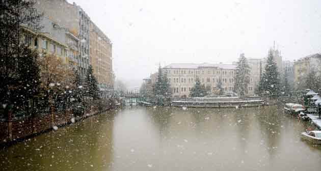 Eskişehir'de kar yağışı sürprizi! Bugün öğleden sonra...