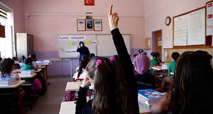 Eskişehir'de okullara imam gönderilmeye başlandı!