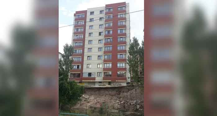 Eskişehir'de on katlı binada tehlikeli yaşam