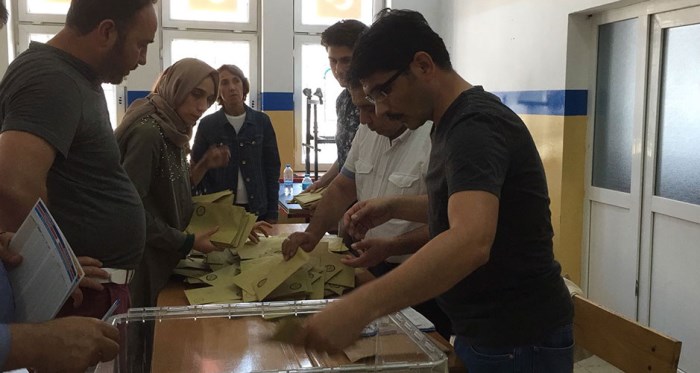 Eskişehir'de oylar sayılmaya başladı