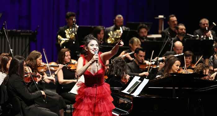 Eskişehir'de Senfoni Orkestrası ve Karsu'dan muhteşem konser!
