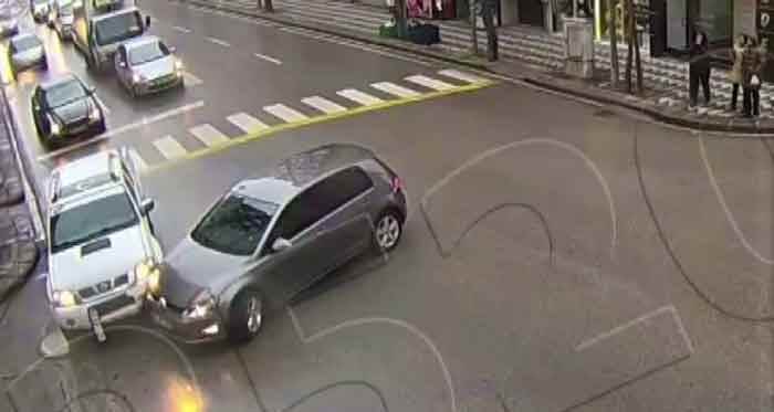 Eskişehir'de trafik kazaları MOBESE kameralarında