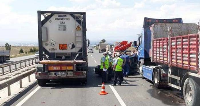 Eskişehir'de trafik kazası: 1 ölü, 4 yaralı 
