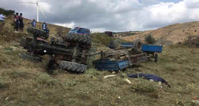 Eskişehir’de traktör şarampole yuvarlandı: 1 ölü, 3 yaralı!