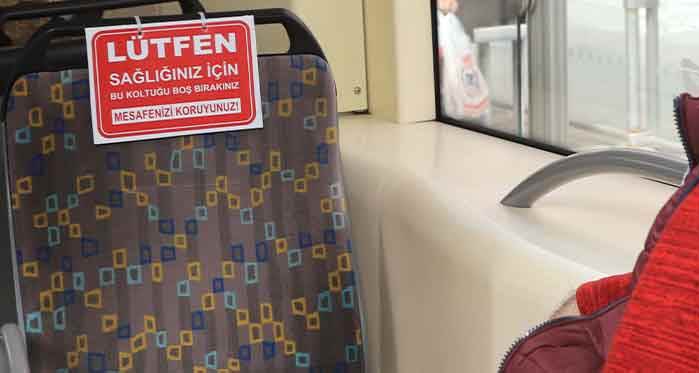 Eskişehir'de tramvayda yolcular bu yazıyla karşılaşıyor