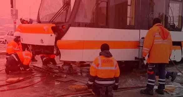 Eskişehir'de tramvayın çarptığı kişi hayatını kaybetti