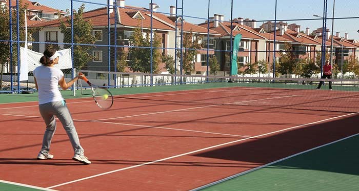 Eskişehir'de ücretsiz tenis dersleri