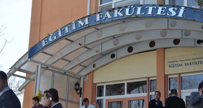 Eskişehir'de üniversitede katliamın ardından sınavlar ertelendi