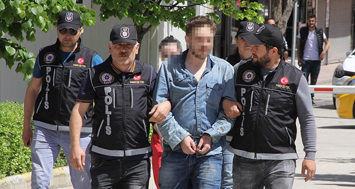 Eskişehir'de uyuşturucu tacirleri adliyede