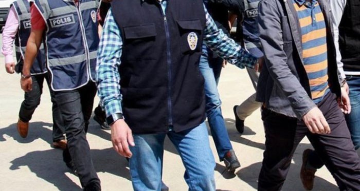 Eskişehir'de uyuşturucuya 8 tutuklama