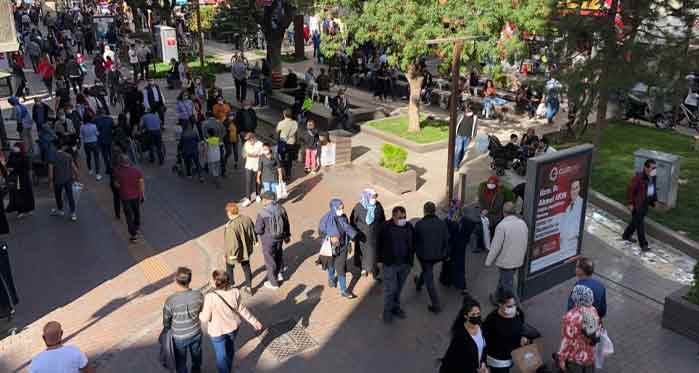 Eskişehir'de vatandaş maaşının yarısını oraya harcıyor