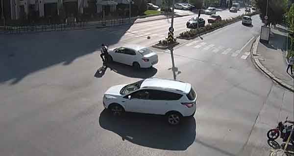 Eskişehir'deki trafik kazaları MOBESE kameralarına yansıdı