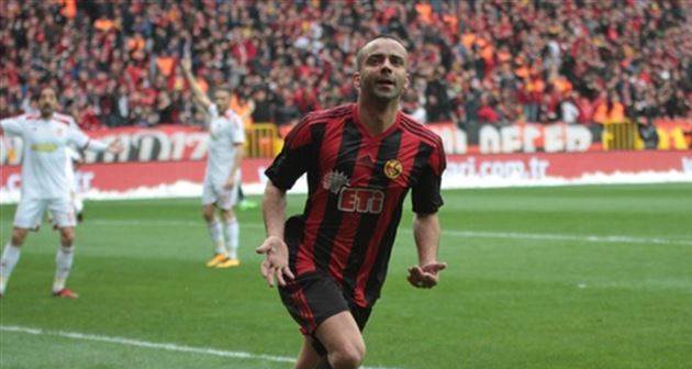 Eskişehirspor'a Semih Şentürk'ten iyi haber