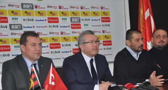 Eskişehirspor Başkanı Akgören: FIFA'ya ödeme yapamayız dedik