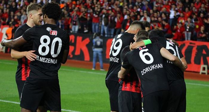 Eskişehirspor'da sakat futbolculardan haber var!