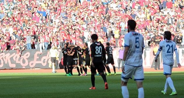 Eskişehirspor Erzurumspor'u 3-1 yendi