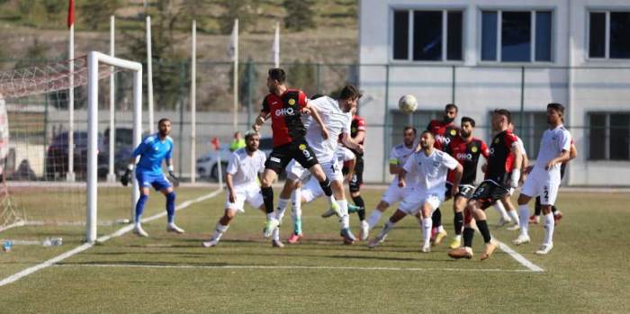 Eskişehirspor ilk ciddi maçta büyük şok yaşadı!
