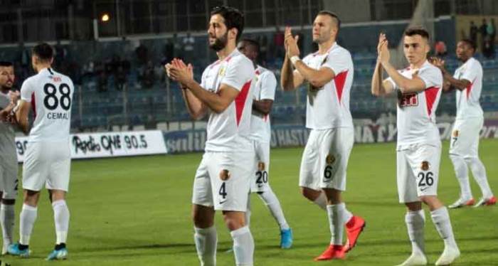Eskişehirspor ligde kalma umudunu arttırdı