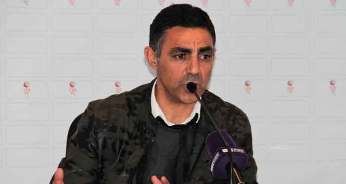 Eskişehirspor Teknik Direktörü Özer: Yolumuza devam ediyoruz