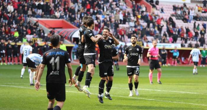 Eskişehirspor’un şampiyonluk için son 6 adımı!