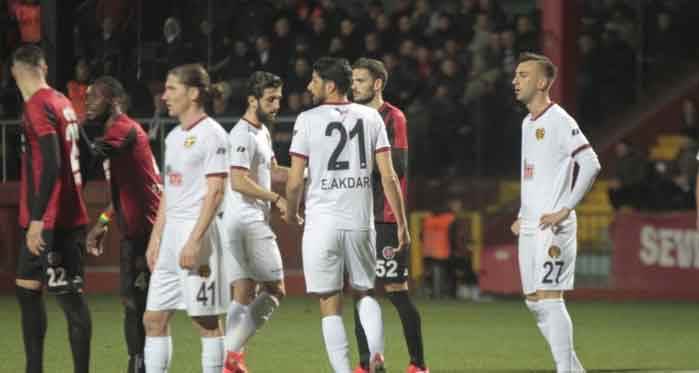 Fatih Karagümrük - Eskişehirspor: 2 - 0 (Geniş maç özeti)